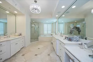 285 Grande Way, Naples, FL 34110 - Photo 17