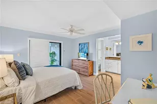 788 Park Shore Dr, Naples, FL 34103 - Photo 11