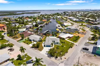 5161 Williams Dr, Fort Myers Beach, FL 33931 - Photo 5