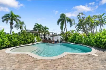 5161 Williams Dr, Fort Myers Beach, FL 33931 - Photo 3