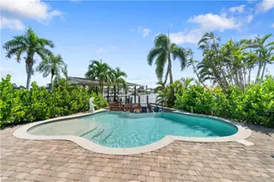 5161 Williams Dr, Fort Myers Beach, FL 33931 - Photo 3
