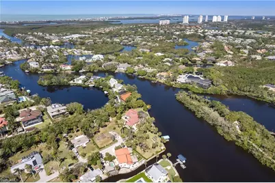 27557 Shore Dr, Bonita Springs, FL 34134 - Photo 41