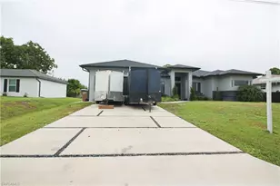 3902 4th St SW, Lehigh Acres, FL 33976 - Photo 3