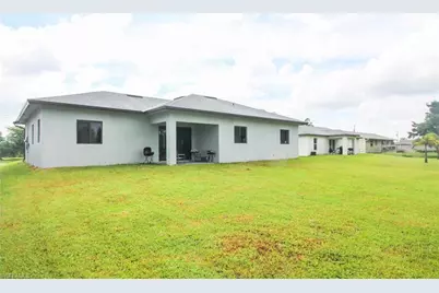 3902 4th St SW, Lehigh Acres, FL 33976 - Photo 31