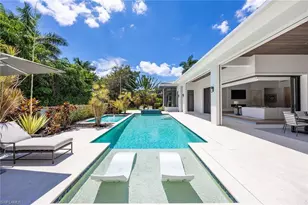 1300 Nautilus Rd, Naples, FL 34102 - Photo 5
