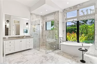 1300 Nautilus Rd, Naples, FL 34102 - Photo 37