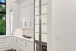 1300 Nautilus Rd, Naples, FL 34102 - Photo 25