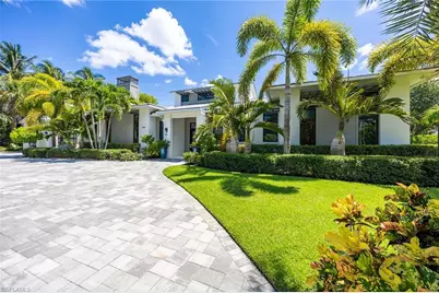 1300 Nautilus Rd, Naples, FL 34102 - Photo 31