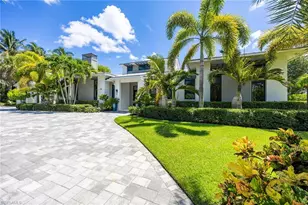 1300 Nautilus Rd, Naples, FL 34102 - Photo 31
