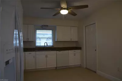 735 98th Ave N, Naples, FL 34108 - Photo 9