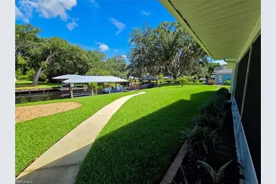 864 Peachtree Dr, Lake Placid, FL 33852 - Photo 5