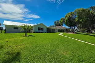 864 Peach Tree Dr, Lake Placid, FL 33852 - Photo 9