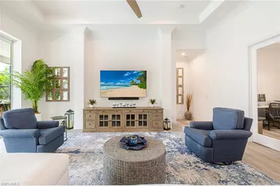 14244 Laguna Springs Ln, Naples, FL 34114 - Photo 5