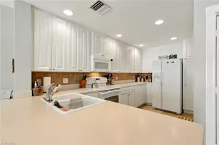 15369 Laughing Gull Ln, Bonita Springs, FL 34135 - Photo 9