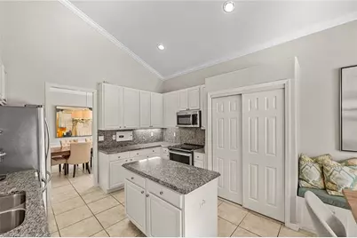 12885 Brynwood Way, Naples, FL 34105 - Photo 13