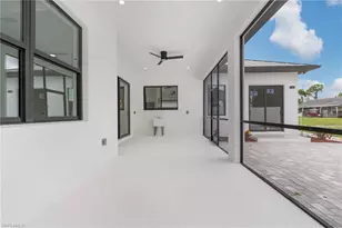 887 6th St SE, Naples, FL 34117 - Photo 27