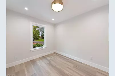 5520 Cynthia Ln, Naples, FL 34112 - Photo 17