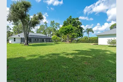 5520 Cynthia Ln, Naples, FL 34112 - Photo 27