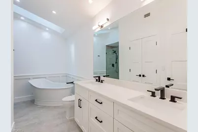 5520 Cynthia Ln, Naples, FL 34112 - Photo 9