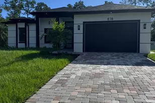 818 Columbus Ave, Lehigh Acres, FL 33972 - Photo 9
