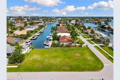 960 Bonita Ct, Marco Island, FL 34145 - Photo 1