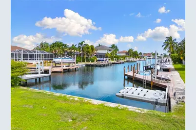 960 Bonita Ct, Marco Island, FL 34145 - Photo 19