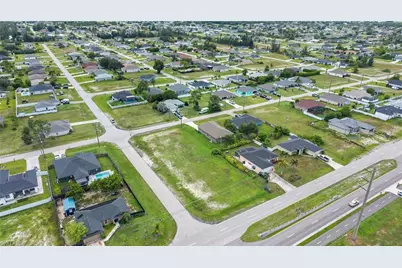 2114 Kismet Pkwy W, Cape Coral, FL 33993 - Photo 11