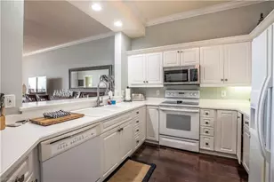 450 Bayfront Pl, Naples, FL 34102 - Photo 5