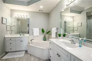 450 Bayfront Pl, Naples, FL 34102 - Photo 9
