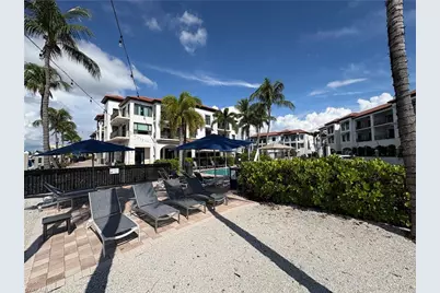 1500 5th Ave S, Naples, FL 34102 - Photo 15