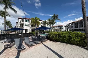 1500 5th Ave S, Naples, FL 34102 - Photo 15