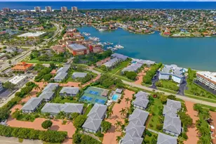 671 W Elkcam Cir, Marco Island, FL 34145 - Photo 5