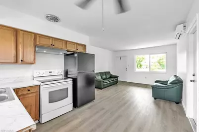 2423 Jeffcott St, Fort Myers, FL 33901 - Photo 13