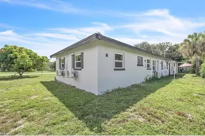 2423 Jeffcott St, Fort Myers, FL 33901 - Photo 31