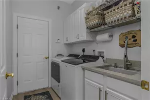 4904 Sedgewood Ln, Naples, FL 34112 - Photo 29