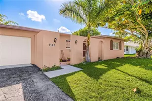 3142 41st St SW, Naples, FL 34116 - Photo 3