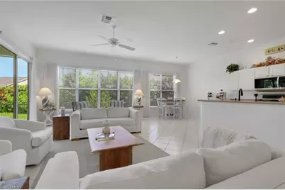 1224 Chelmsford Ct, Naples, FL 34104 - Photo 9