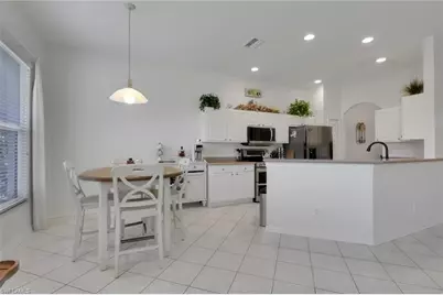 1224 Chelmsford Ct, Naples, FL 34104 - Photo 3