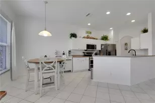 1224 Chelmsford Ct, Naples, FL 34104 - Photo 3
