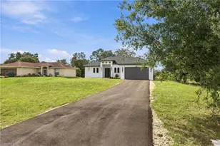 2348 72nd Ave NE, Naples, FL 34120 - Photo 3