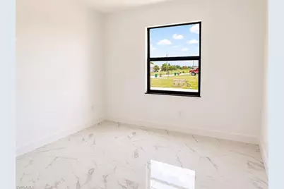 1107 NW 9th Ave, Cape Coral, FL 33993 - Photo 13