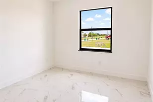 1107 NW 9th Ave, Cape Coral, FL 33993 - Photo 13