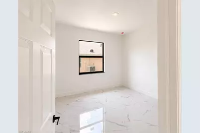 1107 NW 9th Ave, Cape Coral, FL 33993 - Photo 11