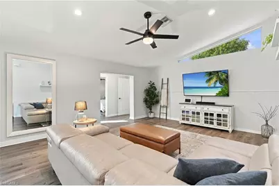 260 20th Ave NE, Naples, FL 34120 - Photo 15
