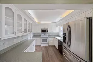 4656 Capri Dr, Naples, FL 34103 - Photo 7
