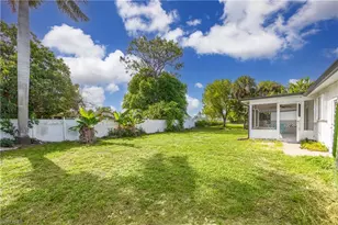 4656 Capri Dr, Naples, FL 34103 - Photo 21