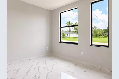 1610 NE 34th St, Cape Coral, FL 33909 - Photo 11