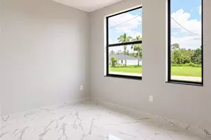 1610 NE 34th St, Cape Coral, FL 33909 - Photo 11