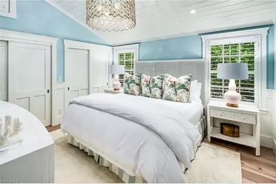 244 11th Ave S, Naples, FL 34102 - Photo 9