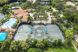 8033 San Vista Cir, Naples, FL 34109 - Photo 31